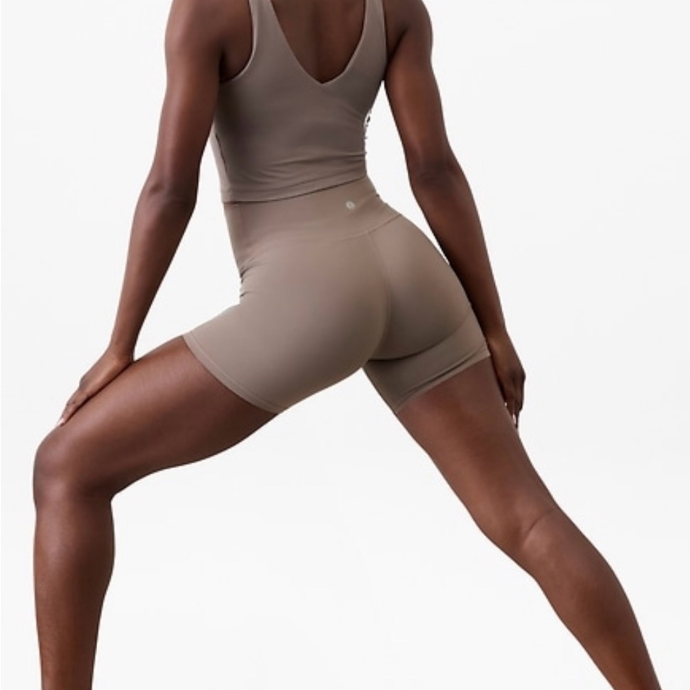 Athleta Transcend 5” Shorts